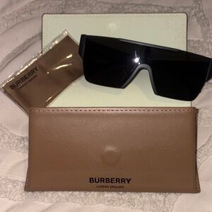 Burberry Black Sunglasses with Tan Case